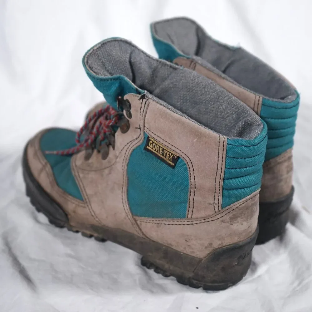 Danner Gore-Tex Boots Vintage No Size Listed Fits Approx Men's 6–7
